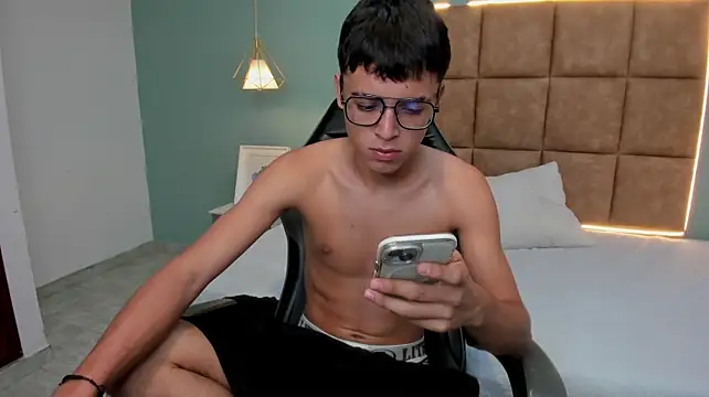 Chat XXX en directo de Zayn_carter