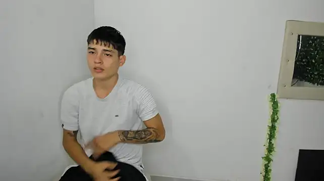 The_beby_guy Chat XXX in diretta