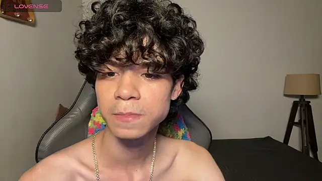 OopsAgain_ – Naživo XXX chat