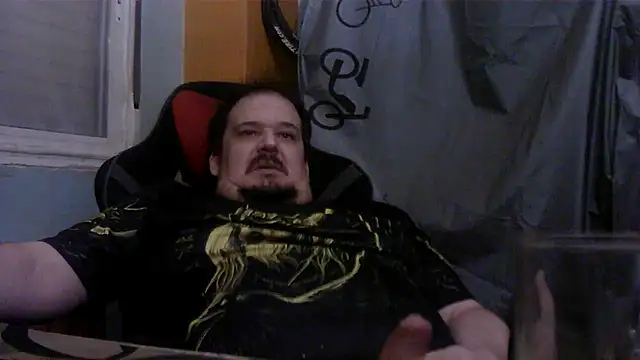 Chatroom XXX en direct de porkorossy