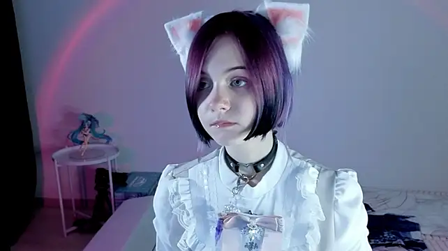XXX chat uživo modela Hikkacat