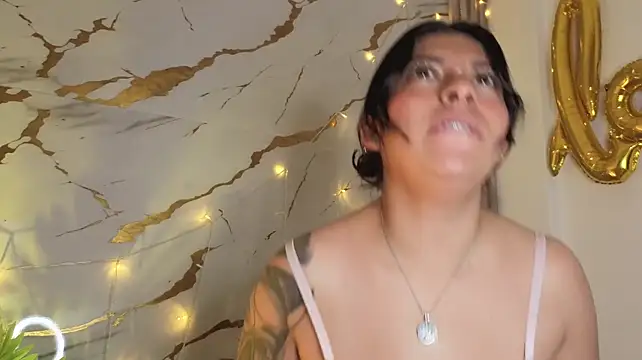 Iam_Issaa_'s Live XXX Chat