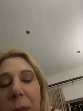 PrincessKikiZan Live XXX chat