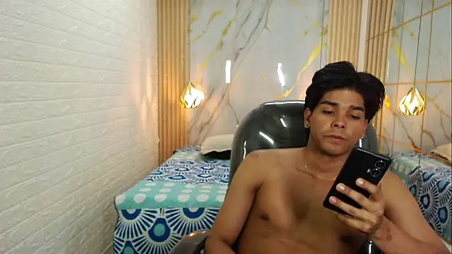 rau_22 – Live XXX-chat
