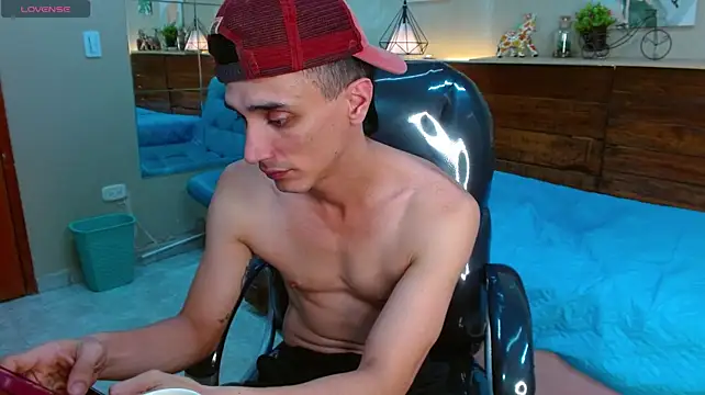 FelipeFriendly Live XXX Chat