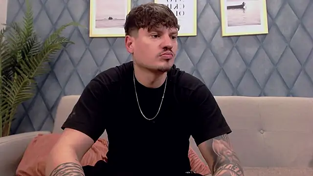 Živý XXX chat marioalessio