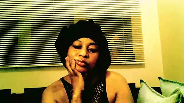 ORUOMA's Live XXX Chat