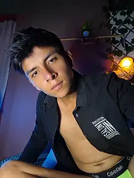 ZaneHoward Adlı Modelin Canlı XXX Sohbeti