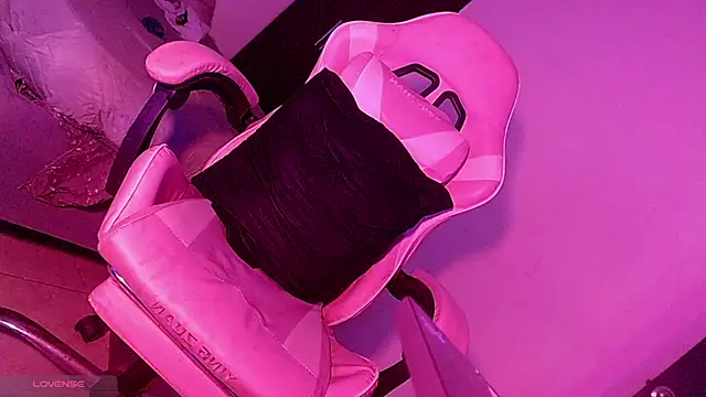 PervertedMissCloe live XXX chat