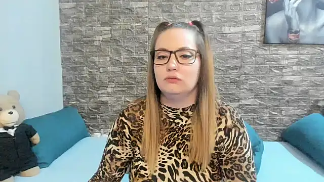 kalindahot Adlı Modelin Canlı XXX Sohbeti