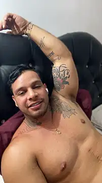 MarckMathews Live XXX-chat