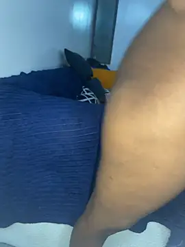 צ'אט XXX בשידור חי של Kayda27