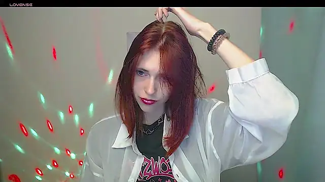 GuessMe___ Adlı Modelin Canlı XXX Sohbeti