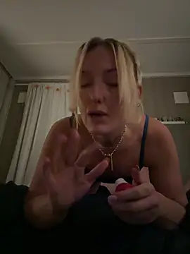 Czat XXX na żywo – Cutenorax