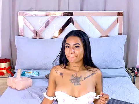 anneroaa élő XXX-chatje