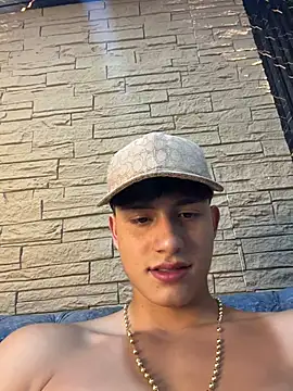 Lander_Cruz লাইভ XXX চ্যাট