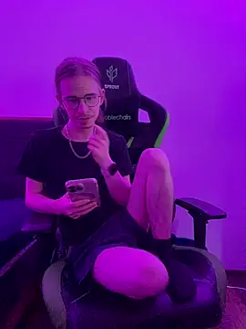 YoungSebi's Live XXX Chat