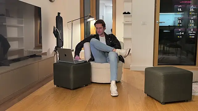 Živý XXX chat cute_mark