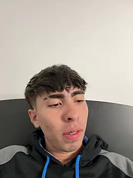 MichaellSullivan Adlı Modelin Canlı XXX Sohbeti