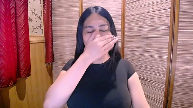 hugecock_cortesi Show in webcam