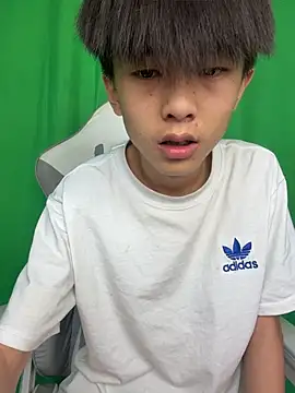 DD-101's Live XXX Chat