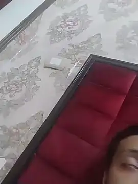 Popzbo Adlı Modelin Canlı XXX Sohbeti