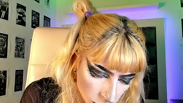 adhalee_js 라이브 XXX 채팅