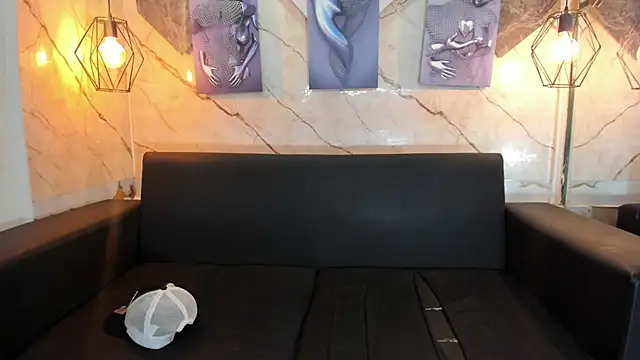 XXX chat uživo modela Andres_Bless