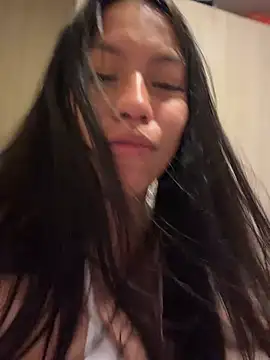 -Selene- XXX чат на живо