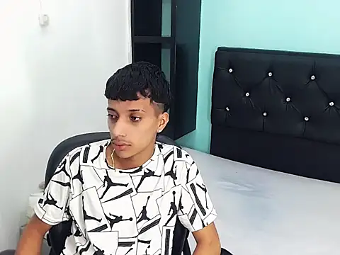 brayan__hot__n Live XXX chat
