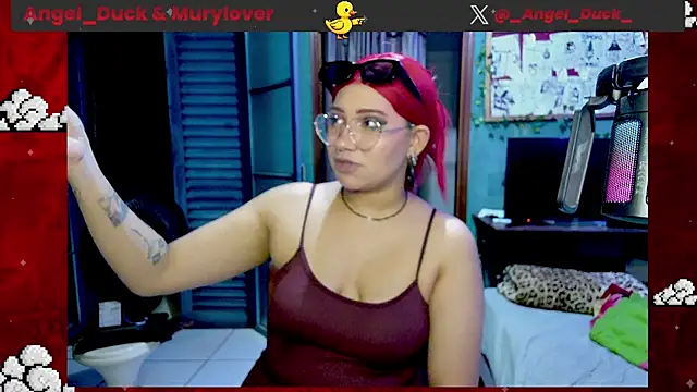 Chat XXX en directo de Angel_Duck