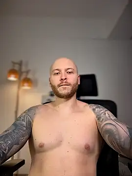 AdamMeyer_10 – Naživo XXX chat