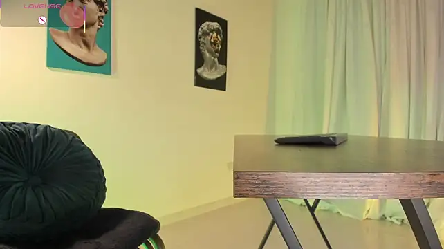 ArchieCollins XXX чат на живо