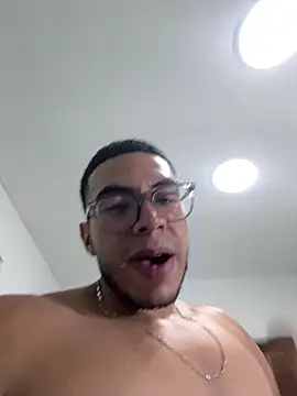 alejandrocock23 – Live XXX-chat