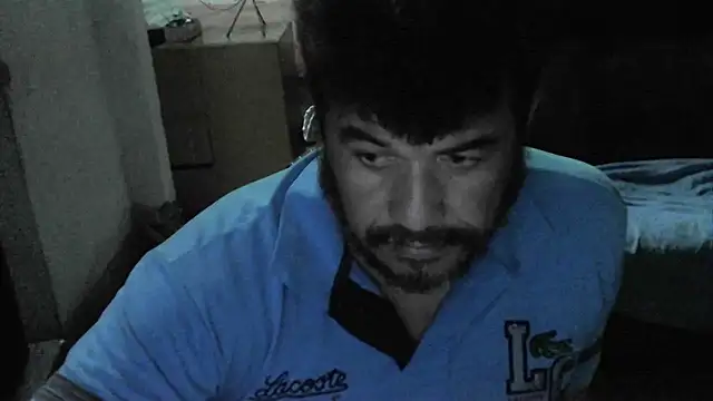 tarra122's Live XXX Chat