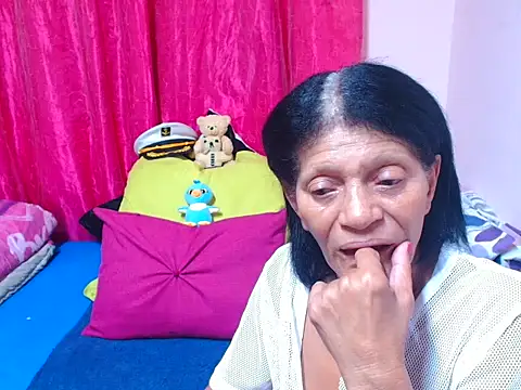 sluttyrox – Naživo XXX chat