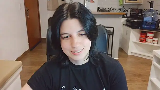 kyslrana Adlı Modelin Canlı XXX Sohbeti
