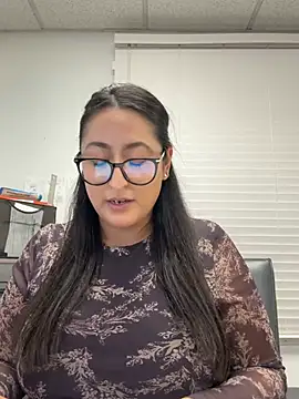 XXX chat uživo modela Goddessxxrosexx
