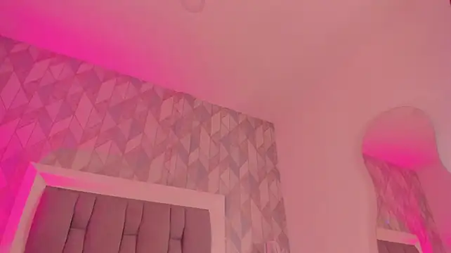 Menna_Rossi লাইভ XXX চ্যাট