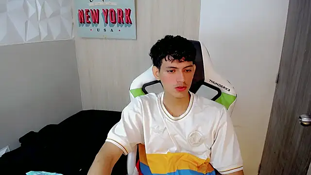 Drew_Nyb Live XXX-Chat