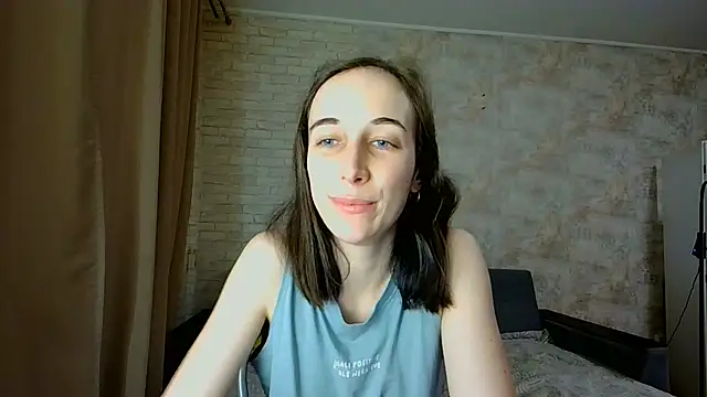 Anika_bloom live XXX chat