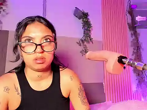Chat XXX ao vivo de Saahra