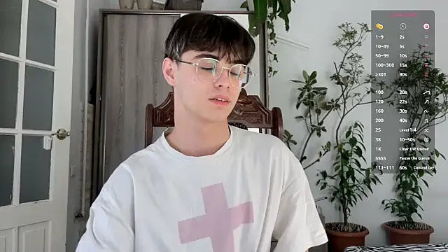 Chat XXX ao vivo de Herman_Gross