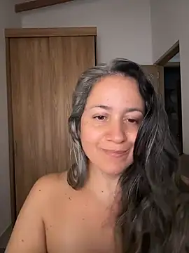צ'אט XXX בשידור חי של AVRAKEHDABRA