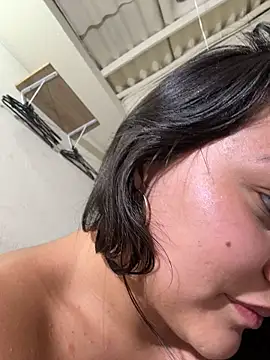 Emily_Gomezz's Live XXX Chat