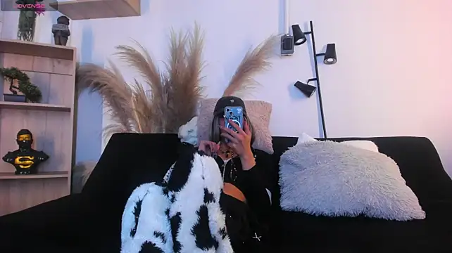 دردشة Kitty_vamp الجنسية المباشرة