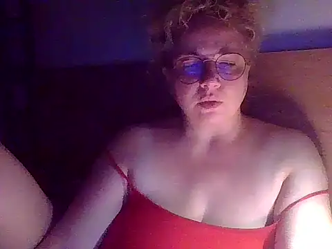 Chatroom XXX en direct de Zanelia
