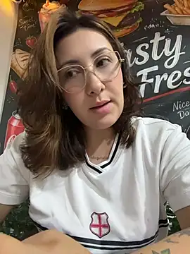 دردشة KittyObsession الجنسية المباشرة
