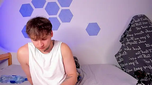 Chris_Tyson: онлайн-секс-чат