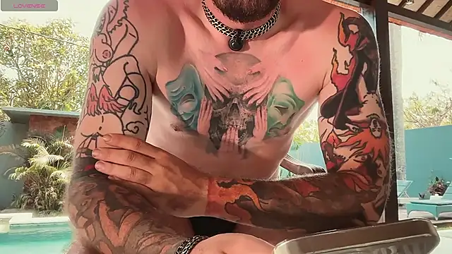 urinkedgod – Live XXX-chat